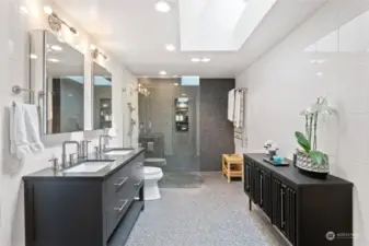 Recently renovated primary bath with luxury updates!