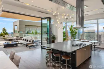 Sky Lounge
