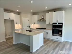 Disclaimer Secondary photos of same floor plan on different lot in different community: Photos are from another Noah, finishes, upgrades, and features may vary.