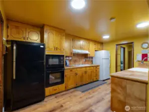 Kitchen w/ Double Oven