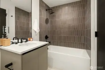 Ground Level Ensuite Bathroom.