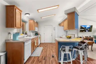 Kitchen area, light and bright.