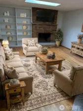 VIRTUAL STAGED LIVING ROOM