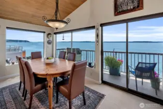 ~dining area