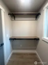 Master bed w/ walk-in closet