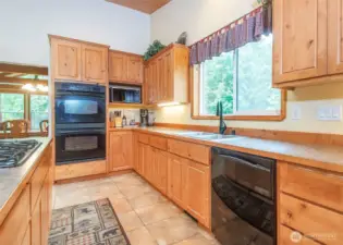 Well equipped kitchen with double ovens and a ton of cabinet space.