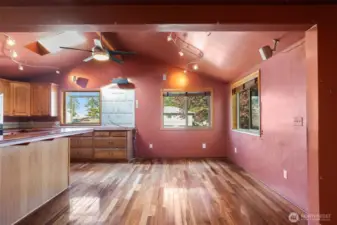 Vaulted ceiling. Plenty of storage and counter space.