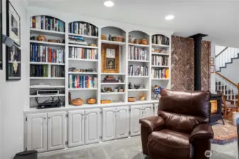 Built in bookshelves and cabinets.