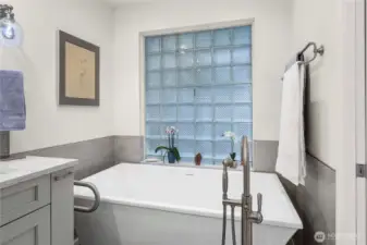 Newly remodeled primary bath.