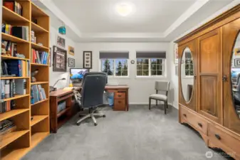 Upstairs office with French Doors.