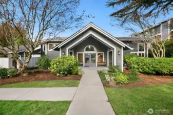Community center with pool, jacuzzi, fitness center, sauna, and racquetball court.