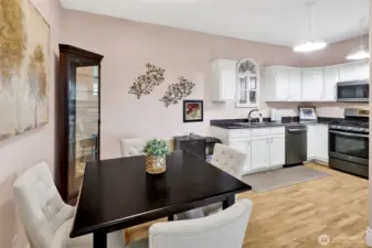 Eating area off the kitchen.