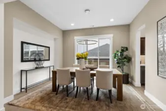 Formal dining with butler's pantry access to kitchen