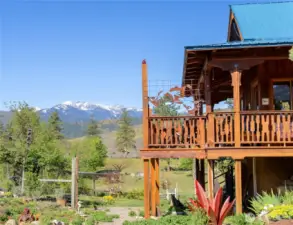 Jaw-dropping views from every deck.