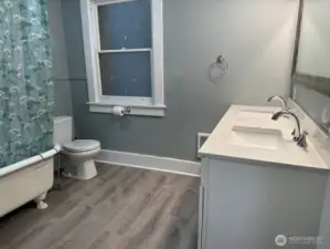 718 A Bathroom