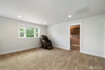 Updated photo. 2nd floor flex space