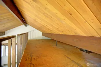 Spacious loft offering endless possibilities.
