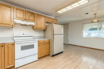 Kitchen connects to the dining room