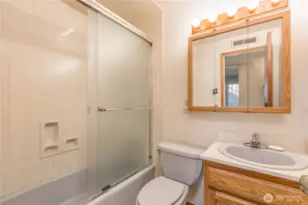 Full hall bathroom
