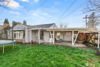Covered patio for BBQ nights or rainy day play