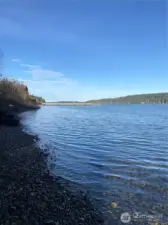 The Illahee Dock is nearby