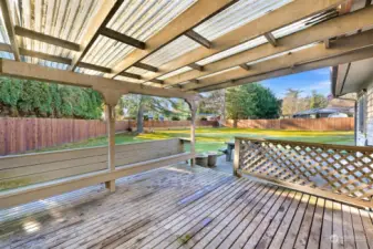 Covered deck with yard/patio access