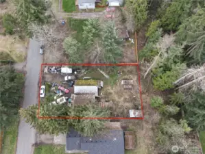Great level lot fort building.
