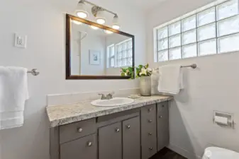 Full Bathroom on Main Floor