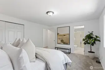 Primary suite with 3/4 bath