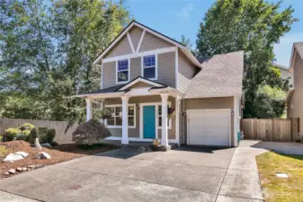2 car tandem garage with room for 2 more cars in driveway ~