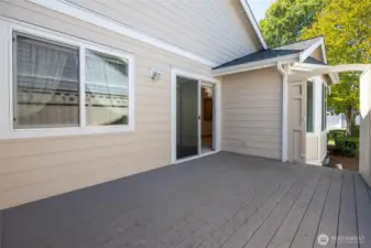New Trex Deck off Dining Room