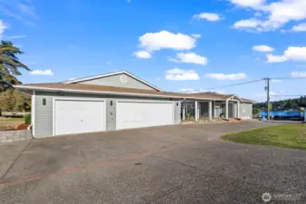 3 car garage