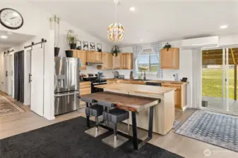 Kitchen and dining room area.