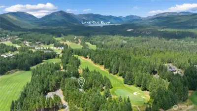 What a location that you are so close to all the amenities. Short walk to the Great House, Hill House swim & Fitness center and the golf club house