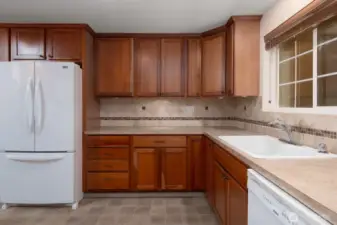 First view of kitchen. There is undercounter lighting