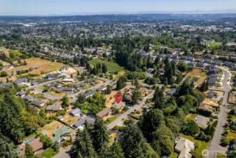Aerial view of the home in relation to the surrounding area