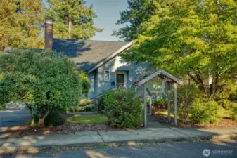 Welcome - your storybook cottage awaits!