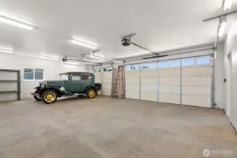 3 Bay Garage.
