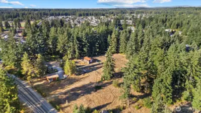 Private 6.6 acre lot!