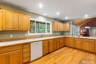 Wow! There is a LOT of square footage here to work with.  Loads of counter and cabinet space for all of your cooking goodies