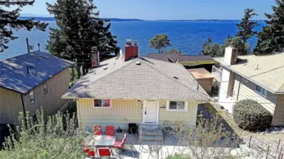 The Perfect VIEW Beach Getaway, just Steps from Madrona Beach~