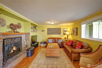 Lower Fireside Bonus Room~