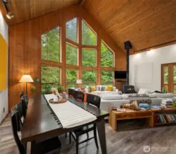 So much natural light from the windows