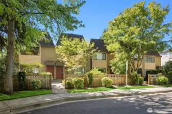 Beautifully maintained boutique 5-Unit Community with well run owner managed HOA.  No Rental Cap.