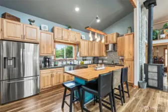 Amazing kitchen W/silent dishwasher