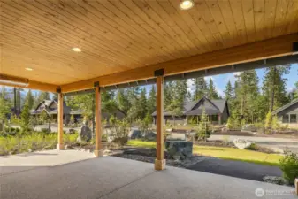The Maxwelton with covered front porch with patio heaters included!