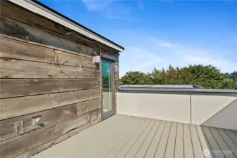 Awesome rooftop deck with retractable awning