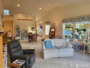 Living Room / Dining Room