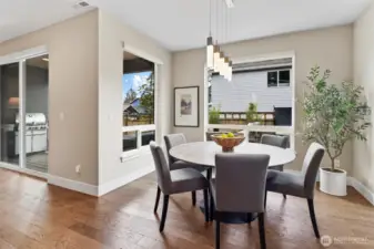 Eat-in Kitchen with designer fixtures