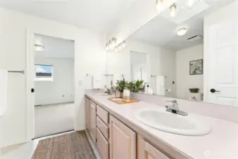 Guest Bath connects to 2nd Bedroom